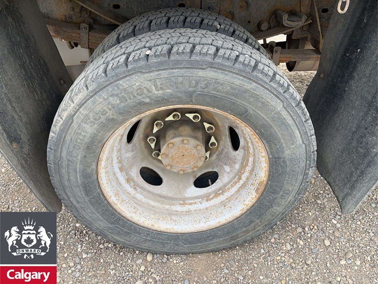2011-ford-f550-image-12
