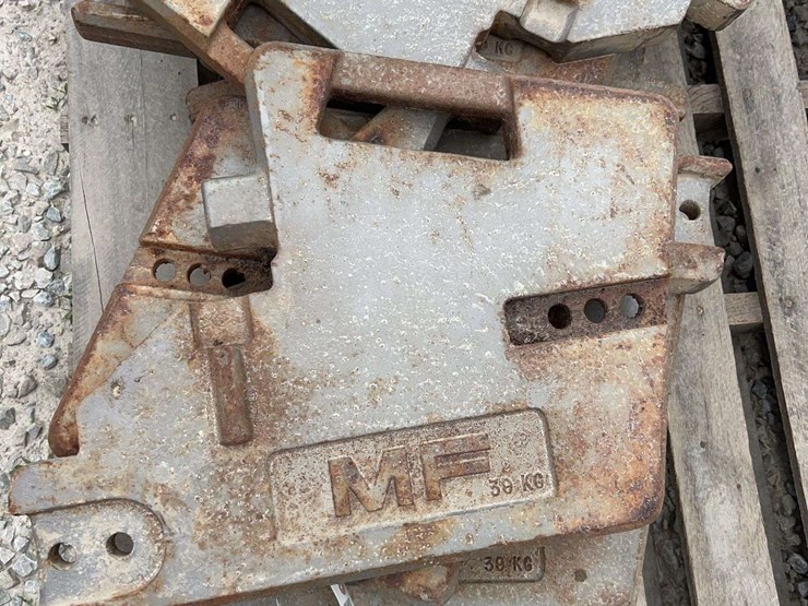 massey-ferguson-8-image-2