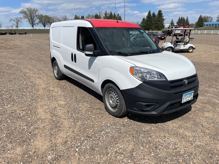 #1412-•-2017-ram-promaster-cargo-van-(has-mn-title)-image-7