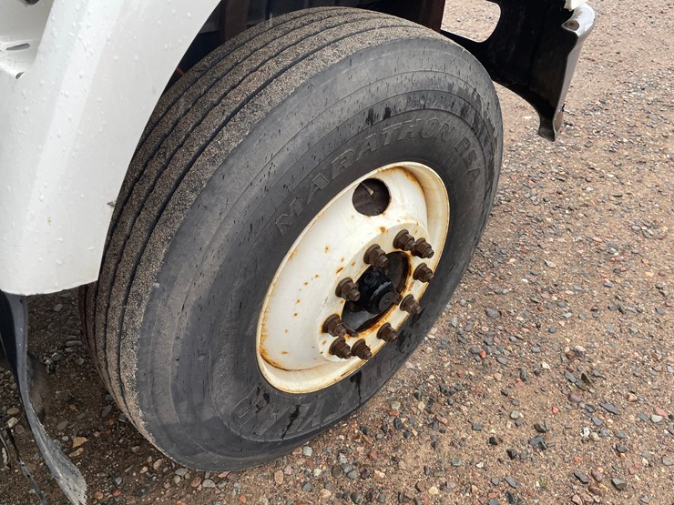 2005-international-7400-image-41
