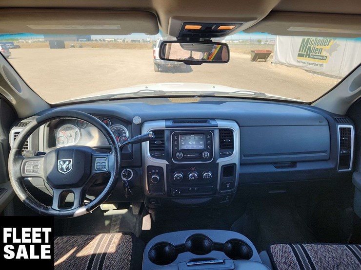 2015-dodge-2500-image-16