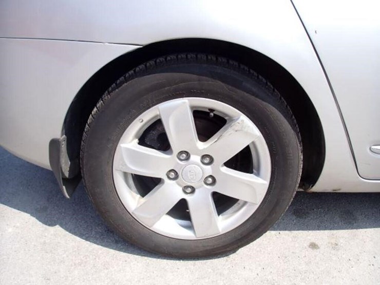 2007-kia-rondo-ex-sport-utility-vehicle-knafg52667-image-56