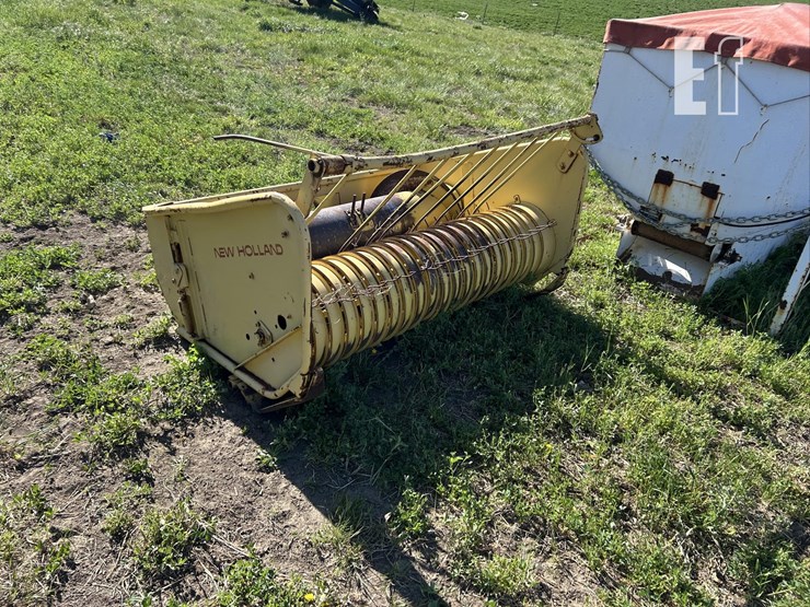 new-holland-717w-image-3