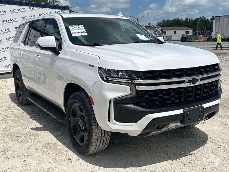 2024-chevrolet-tahoe-image-2