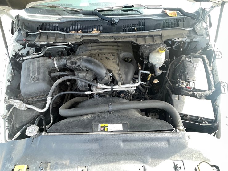 2016-dodge-ram-1500-image-18
