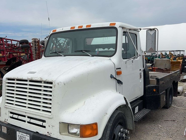 1996-international-4000-image-1