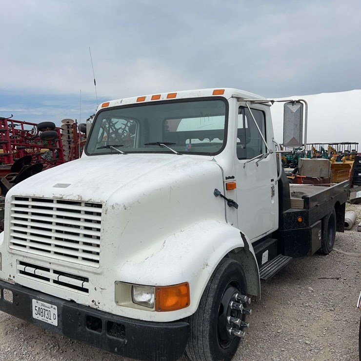 1996 INTERNATIONAL 4000