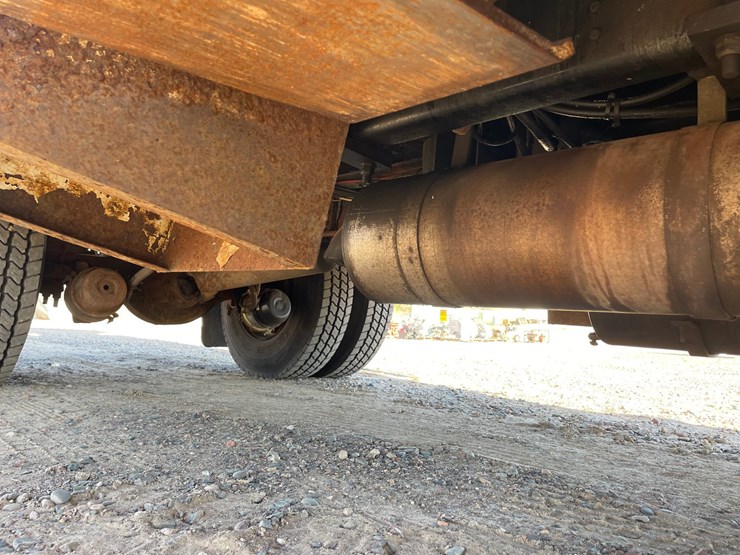 2000-ford-f750-image-25