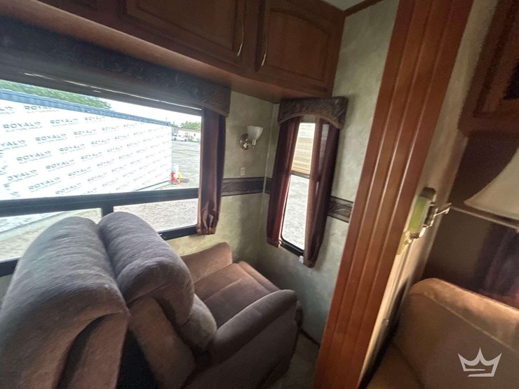 2013-forest-rive-brookstone-310ls-5th-wheel-t/a-travel-trailer-image-22