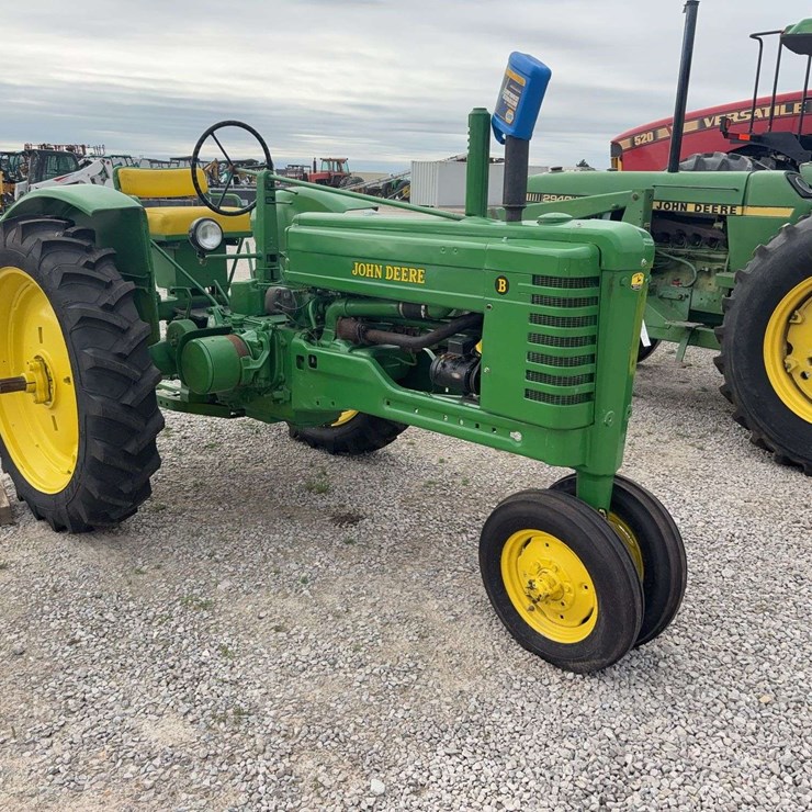 1950 JOHN DEERE B