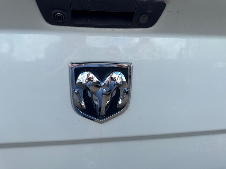 2016-dodge-1500-image-8