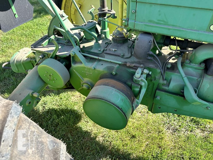 1945-john-deere-b-image-17