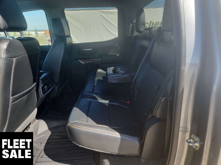 2021-gmc-sierra-1500-image-15