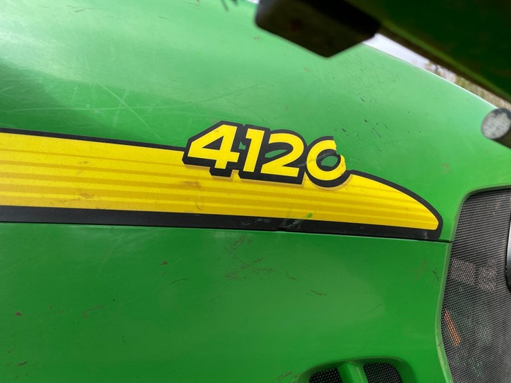 2005-john-deere-4120-image-26