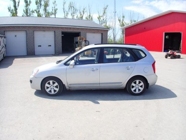2007-kia-rondo-ex-sport-utility-vehicle-knafg52667-image-8
