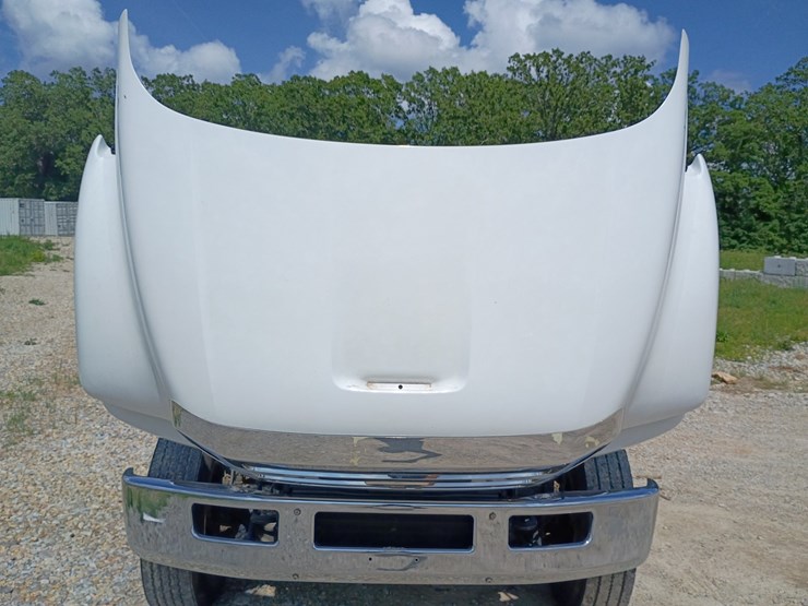 2005-ford-f750-image-27