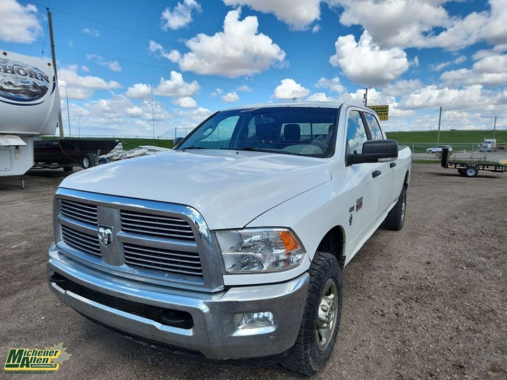 2012-dodge-2500-image-1
