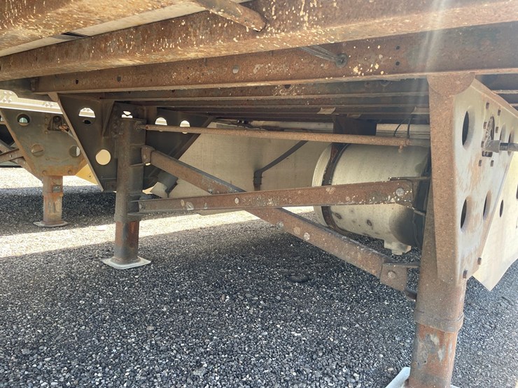 2016-utility-3000r-image-23