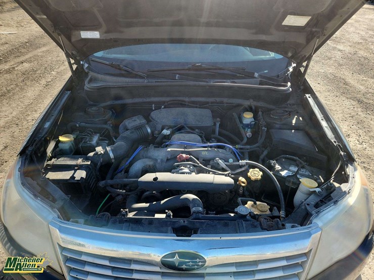 2010-subaru-forester-image-26