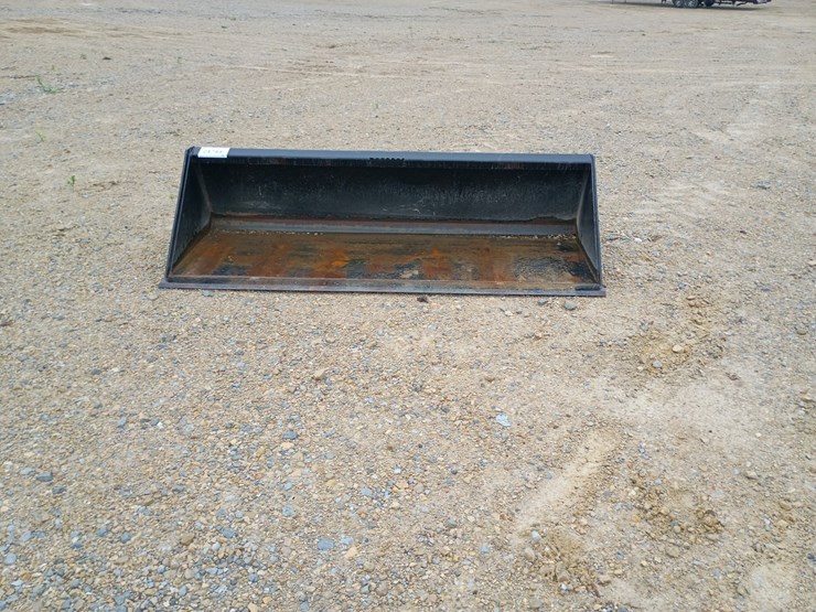 #24744-•-78"-smooth-bucket-skid-steer-attachment-image-1