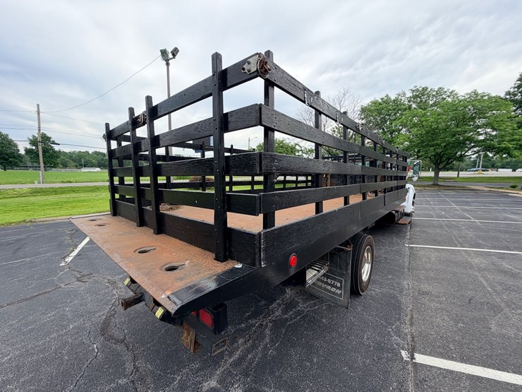 2004-ford-f650-image-8