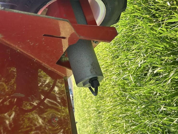 buhler-farm-king-16104-image-29
