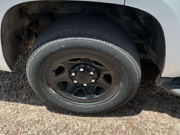 2019-chevrolet-tahoe-image-12