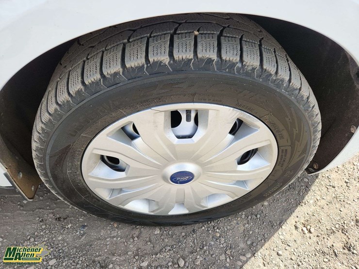 2022-ford-transit-connect-image-13
