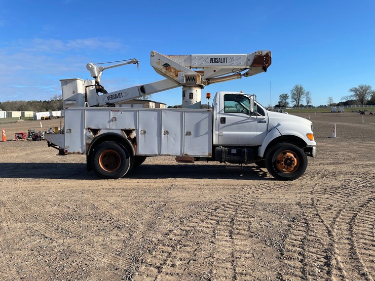 2000-ford-f750-image-6