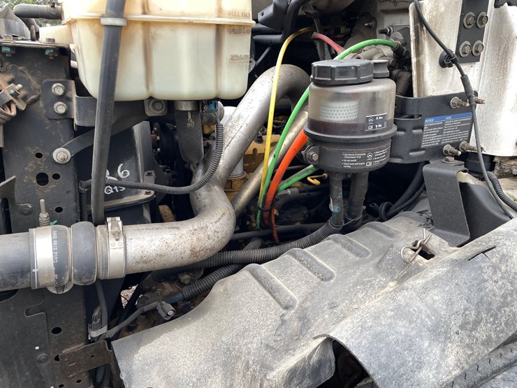 #1302-•-2003-chevrolet-c7500-boom-truck-**non-runner**(has-mn-title)-image-9