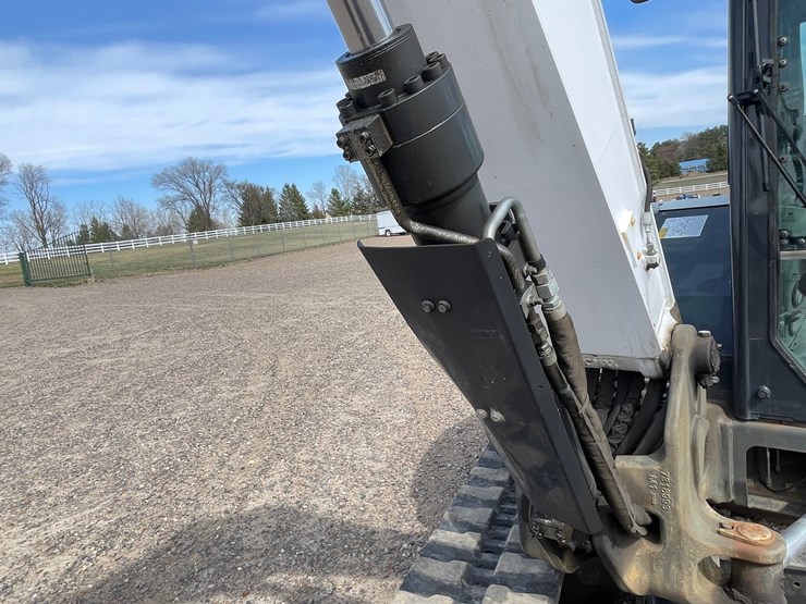 2019-bobcat-e85-image-15