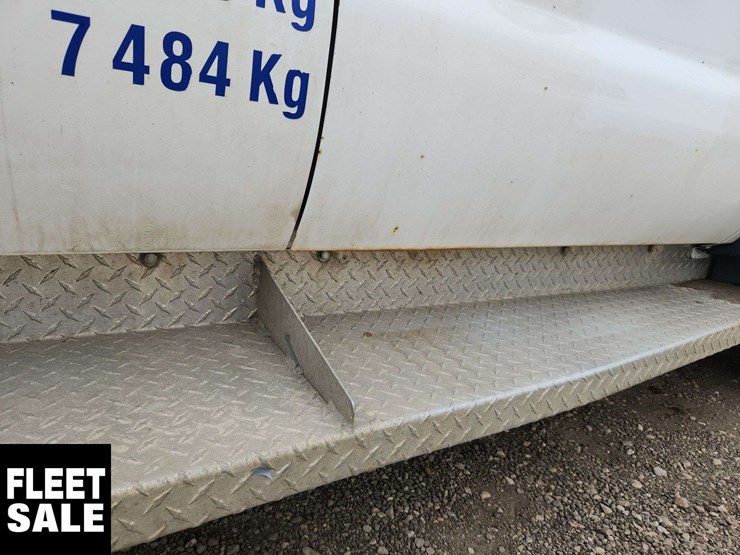 2013-ford-f450-image-42