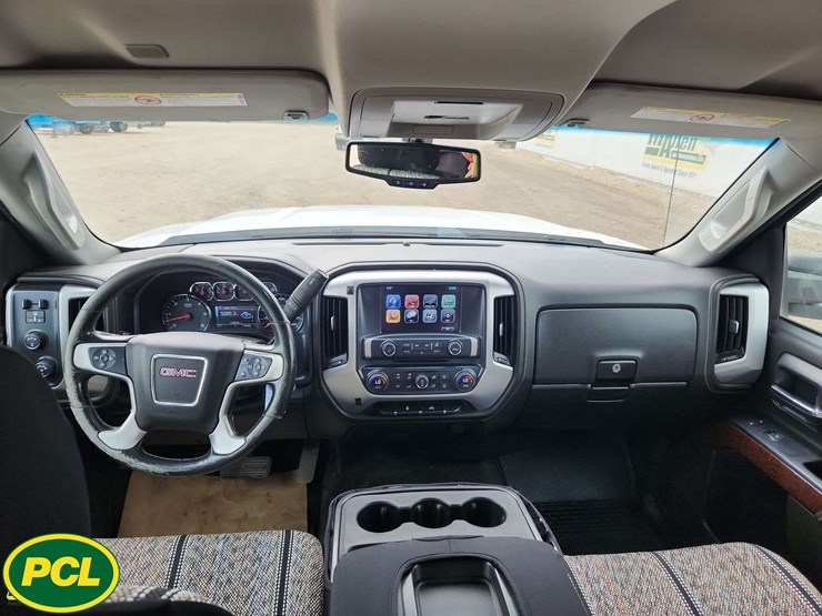 2017-gmc-sierra-2500hd-image-16