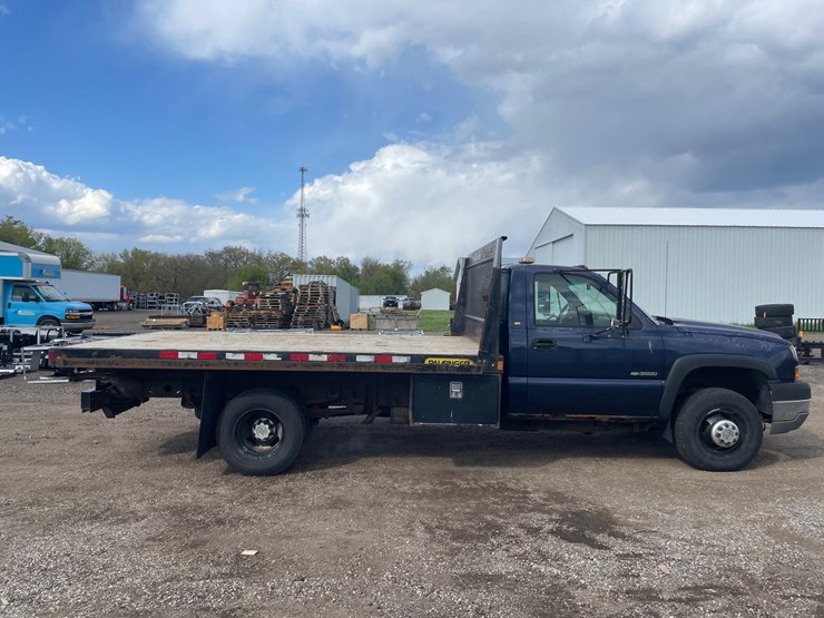 2005-chevrolet-3500-image-4