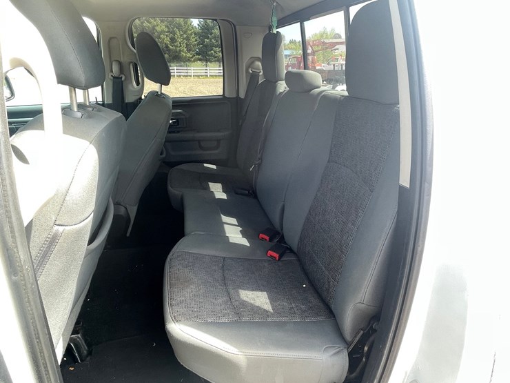 2016-dodge-ram-1500-image-32