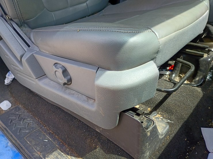 2014-ford-f150-image-35