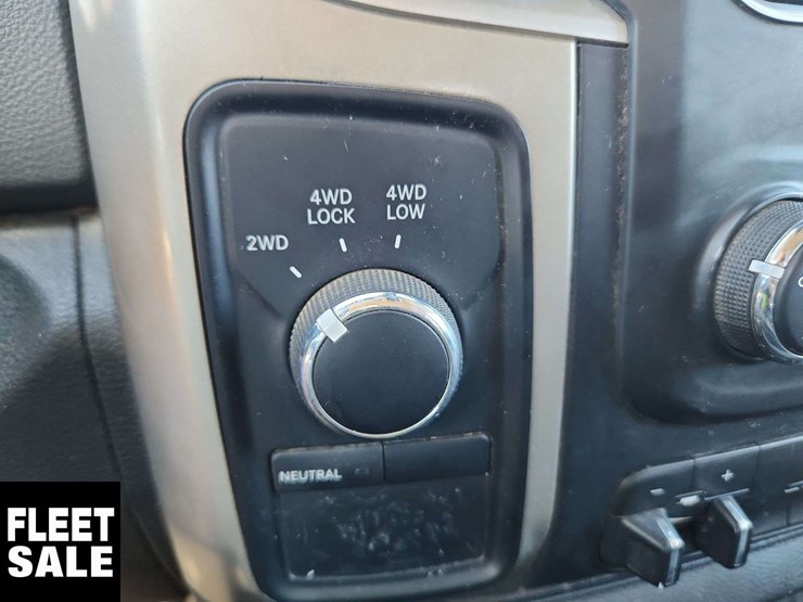 2015-dodge-2500-image-24