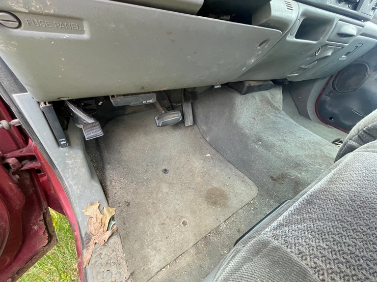 #2876-•-2001-f250-super-duty-truck-(no-title,-for-parts)-(or)-image-26