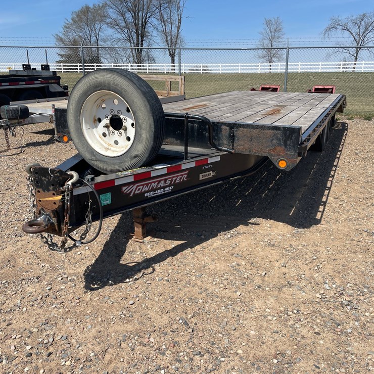 #1204 • 2021 Towmaster Flatbed Trailer (Has MN Title)