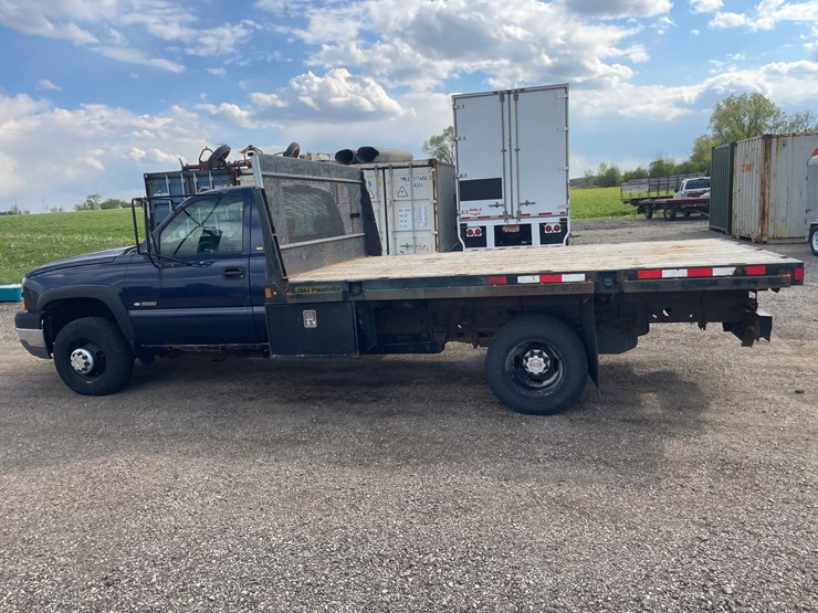 2005-chevrolet-3500-image-8