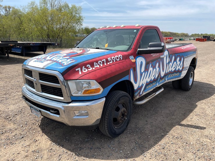 2011-dodge-ram-3500-image-1