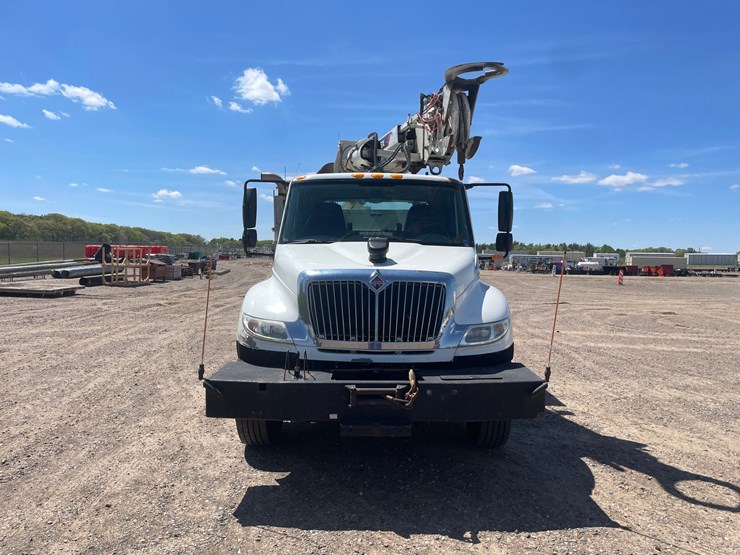 2013-international-durastar-4400-image-8