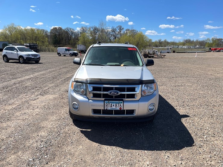 2011-ford-escape-xlt-image-8