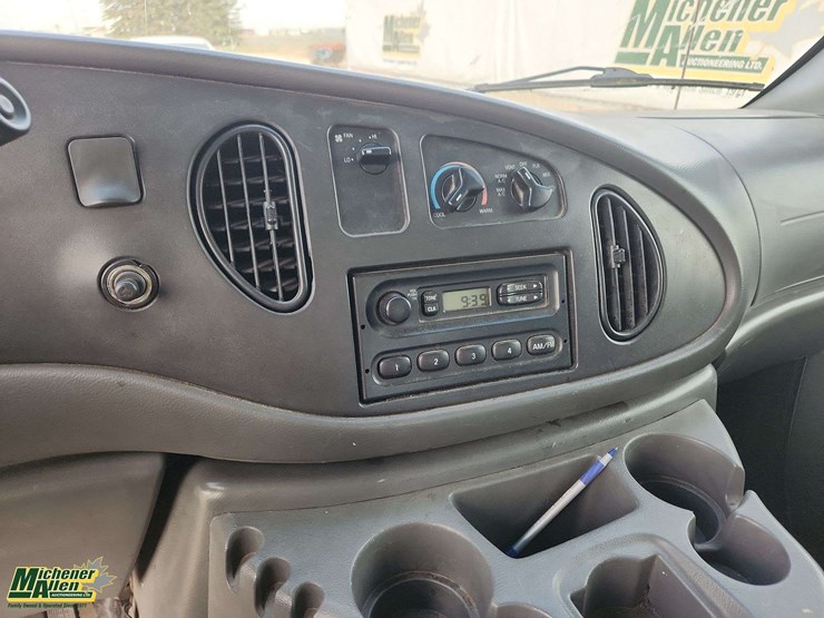 2005-ford-e450-image-10