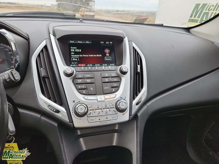 2013-gmc-terrain-slt-image-24