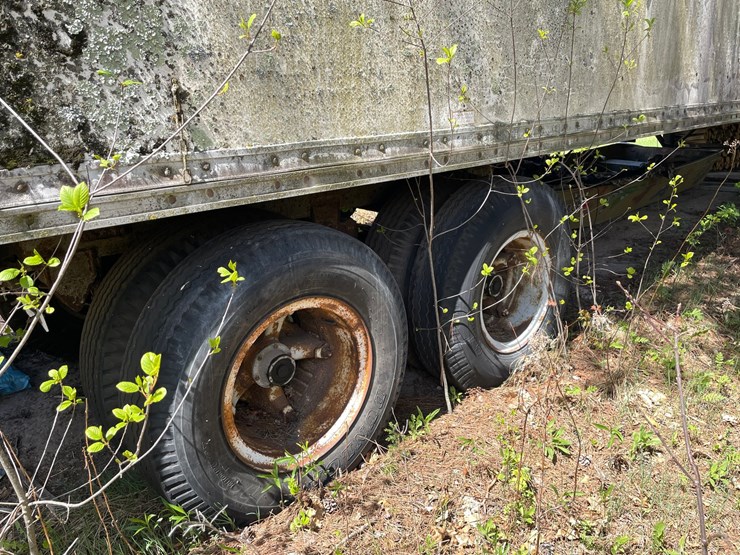 #2834-•-semi-trailer-(no-title,-for-parts)-(or)-image-9