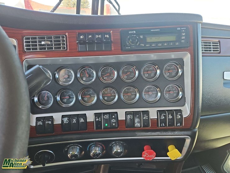 2007-kenworth-t800-image-21