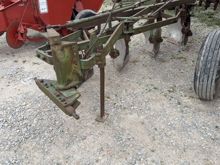 john-deere-f145-image-2
