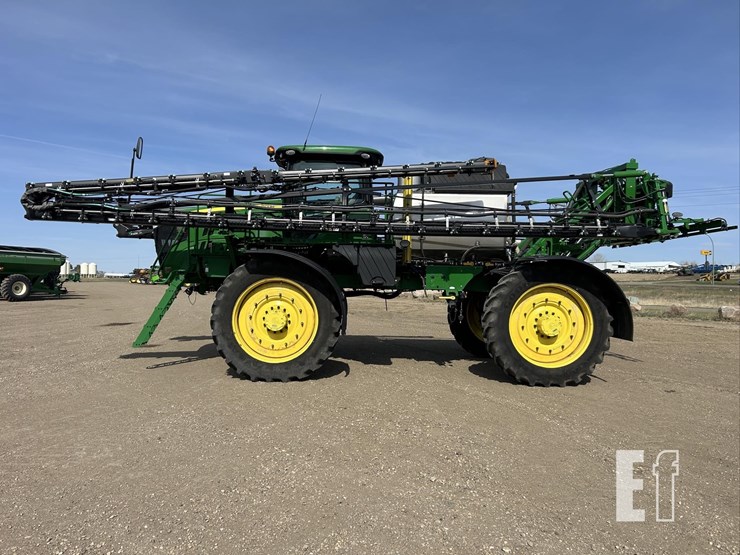2020-john-deere-r4045-image-8