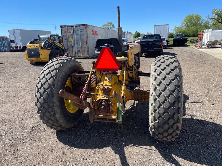 john-deere-302d-image-5